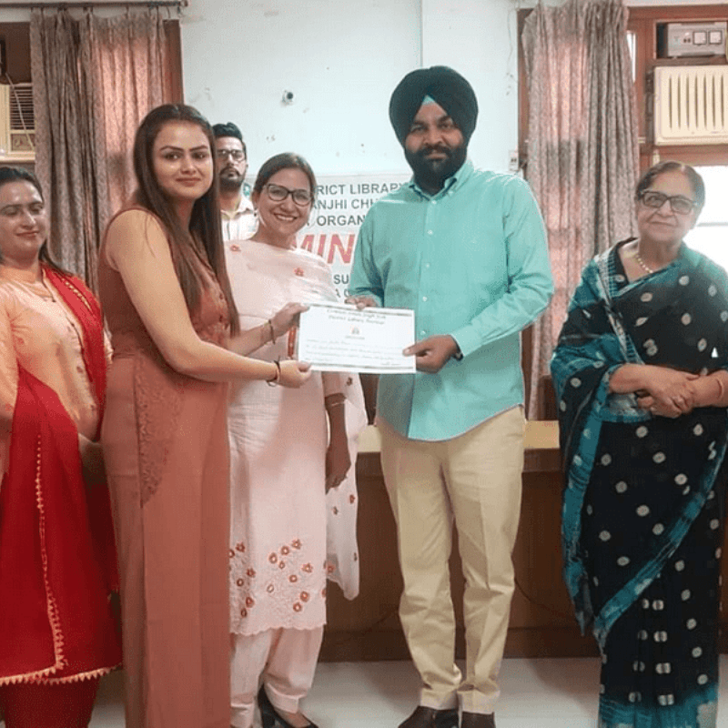Dr. Amita Abrol felicitated at a professional recognition event